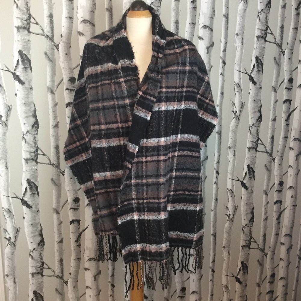 Steve Madden Pink and Grey wrap scarf.